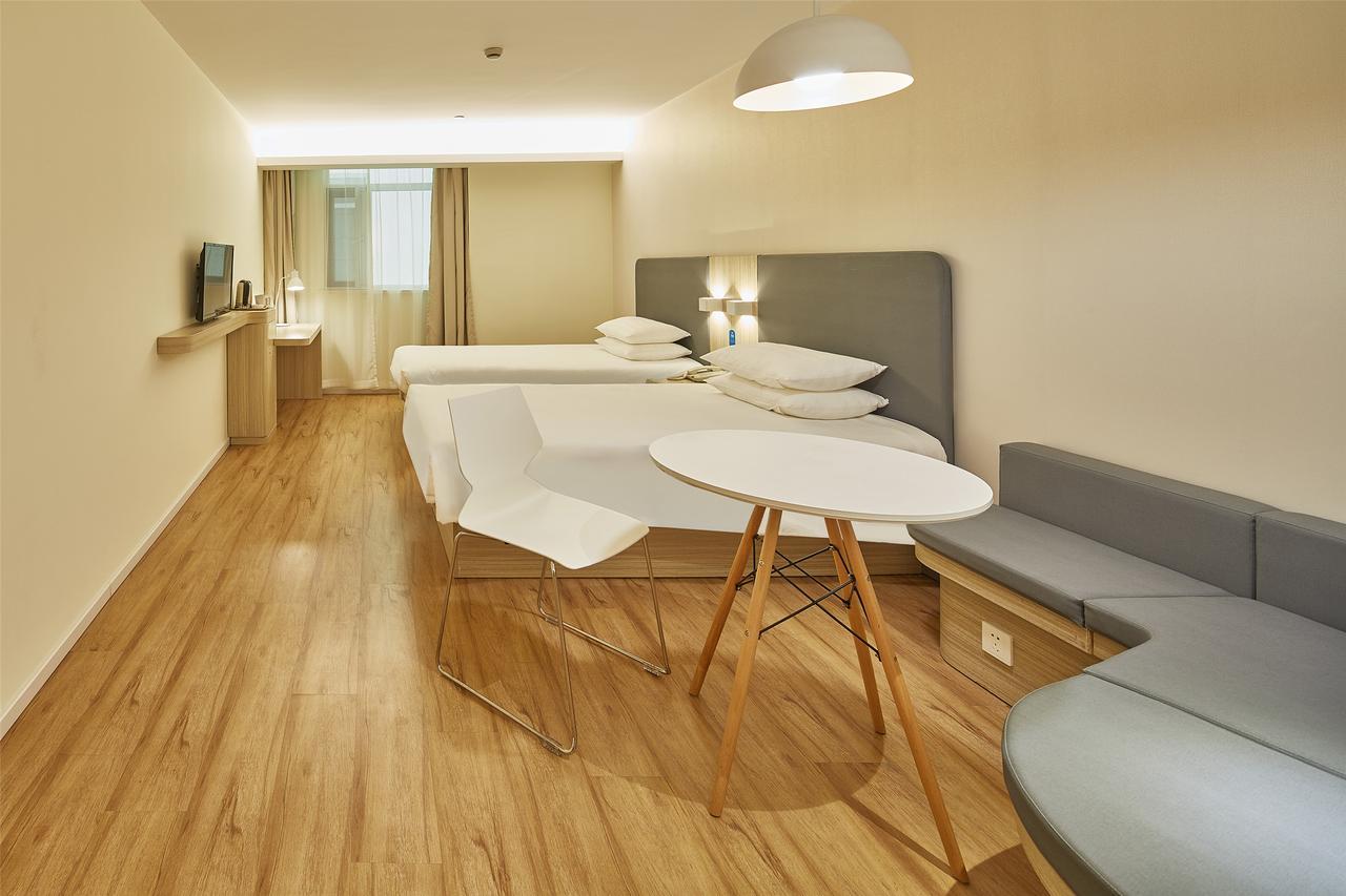 Hanting Hotel Shanghai Chunsha Jinhui Plaza מראה חיצוני תמונה