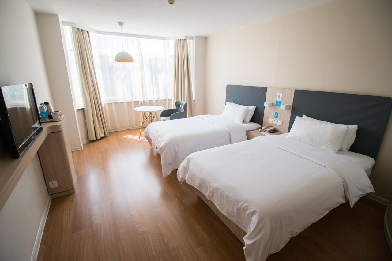 Hanting Hotel Shanghai Chunsha Jinhui Plaza מראה חיצוני תמונה