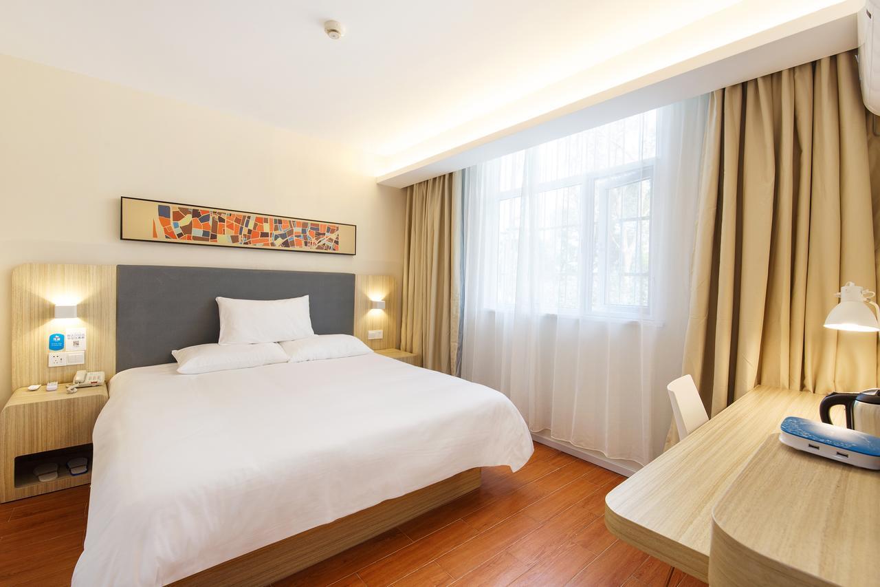 Hanting Hotel Shanghai Chunsha Jinhui Plaza מראה חיצוני תמונה