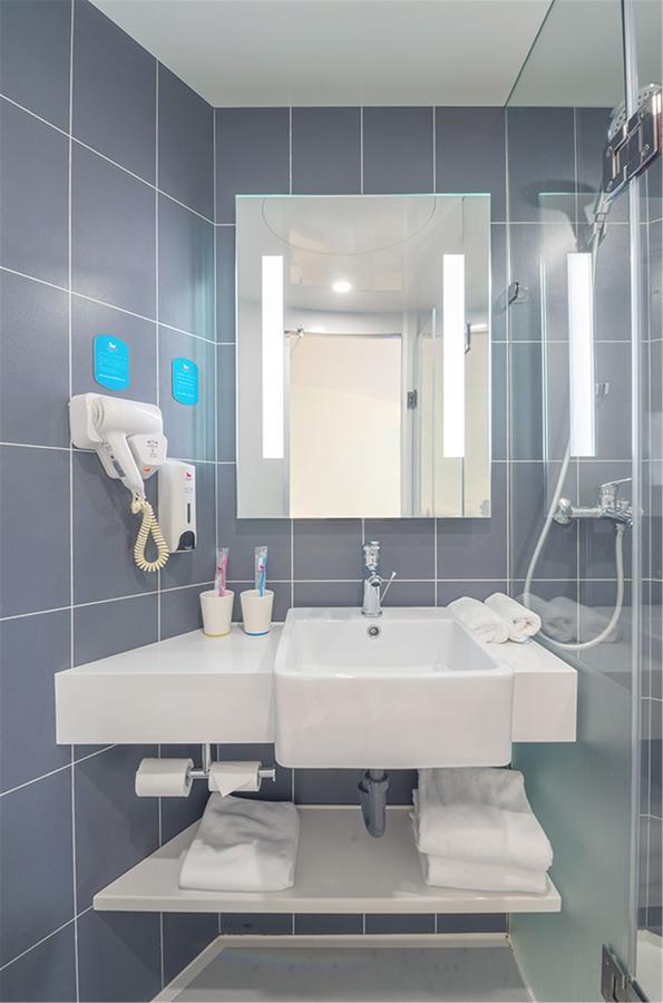 Hanting Hotel Shanghai Chunsha Jinhui Plaza מראה חיצוני תמונה
